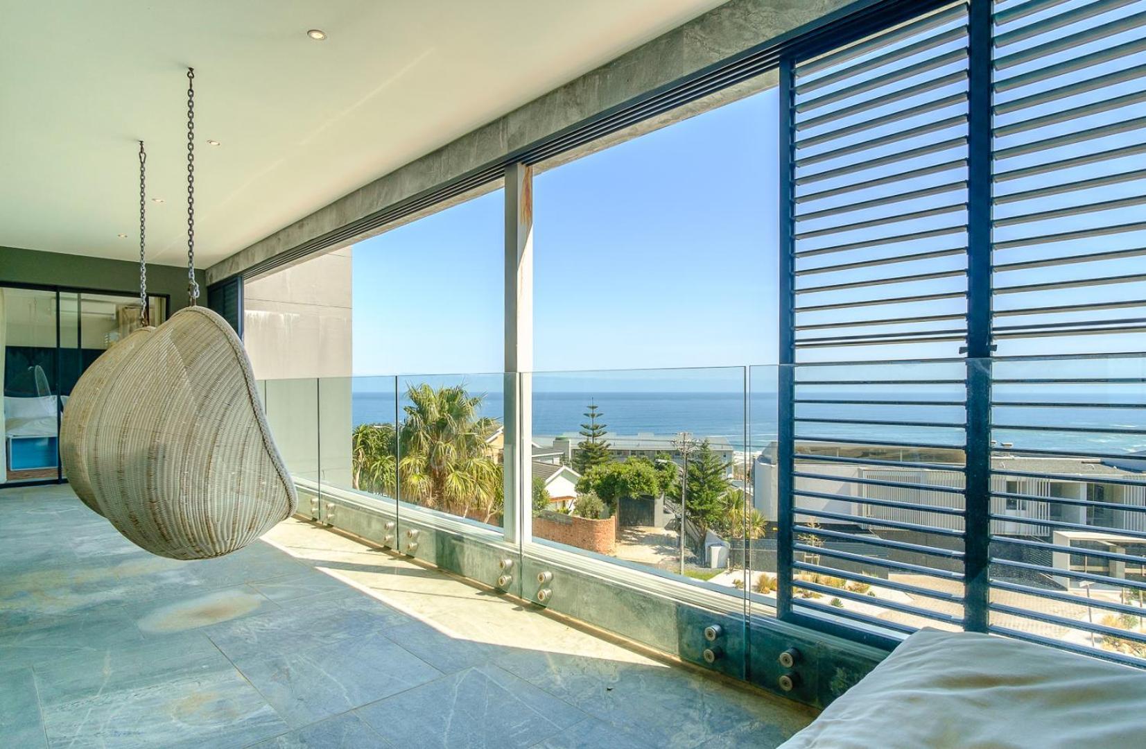 Lookout Camps Bay Holiday home